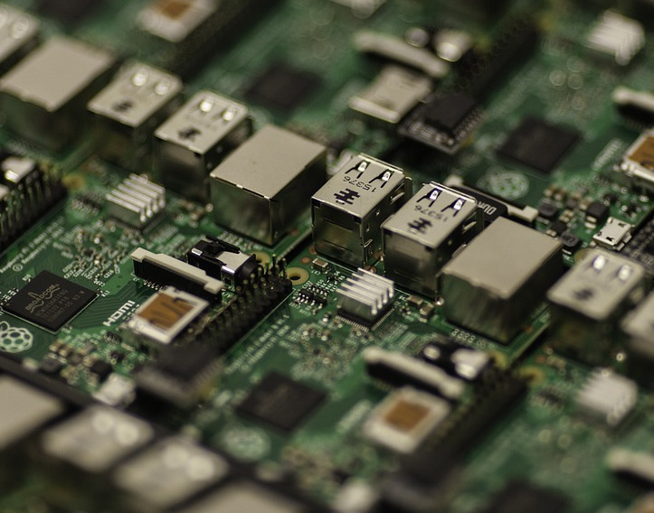 壁仞科技BR100系列通用CPU芯片一次点亮成功(图3) 10-220401115Q21D.jpg